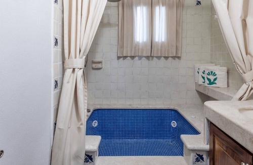 Amapas House | Entire Floor at Luxury Resort: Two 7TH-Floor Penthouses w/Epic Ocean Views
