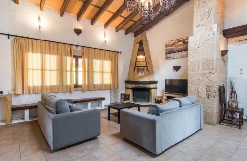 Llubi Villa | Es Caulls