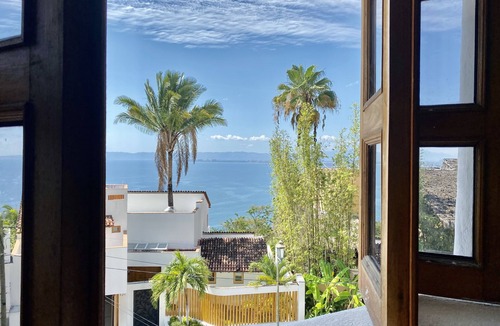 Conchas Chinas Villa | ESCAPE to MEXICO - LOW RATES Small Villa Ocean Views, Private Pool w Terrace