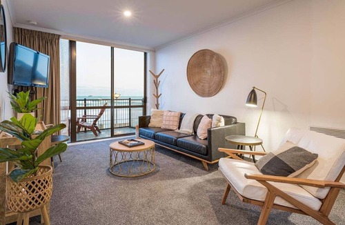 St. Clair Apartment | Esplanade Apartments - Surfside