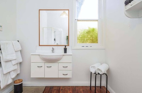 St. Clair Apartment | Esplanade Apartments Sandcastles