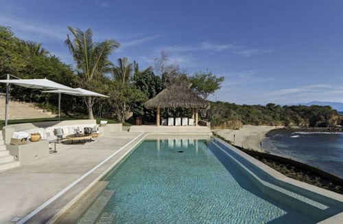 Emiliano Zapata House | Estate Palo de Brasil in El Farallon - Pontoquito by Personal Villas - Luxurious Oceanfront Villa