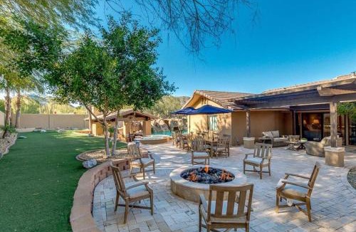 Paradise Hills Villa | Estate Resort Style Oasis 6BDRM, 5.5 Bath Heated Pool with Misters