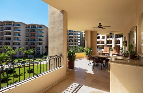 Los Cabos Condo | Everything you need! Ocean views from your balcony!