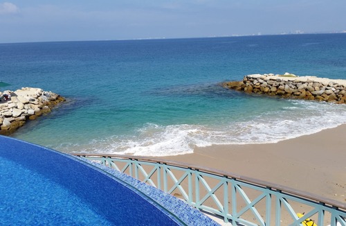 South Shore Hotel Area Condo | Exceptional Oceanfront Condo at Sierra del Mar Los Arcos