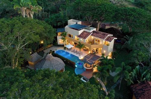 San Francisco Villa | Exclusive Villa inside Gated community with ocean views