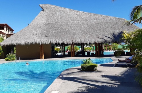 Nuevo Vallarta Condo | Executive 2 bed, 2 bath, Penthouse, Paradise Village, el Tigre, Isla Palmares