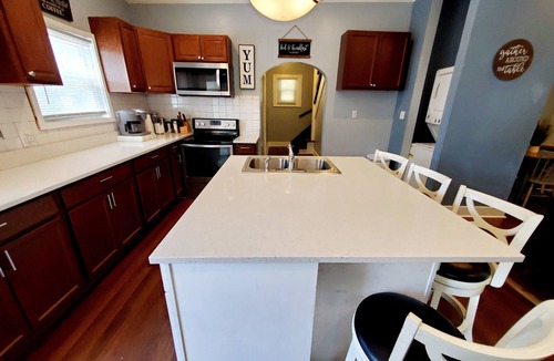 Indianapolis House | Experience Indianapolis living close to Lucas Oil Stadium