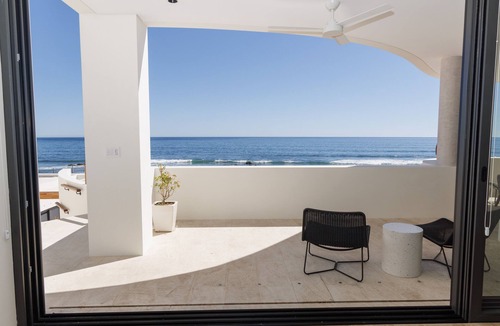 La Fortuna House | Exquisite oceanfront luxury casa, Pezula Beach