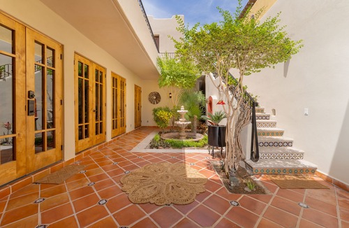 Nopolo House | Extraordinary 3bedrooms home with private pool 2.5 Baths- 2 Bikes Available By Casago