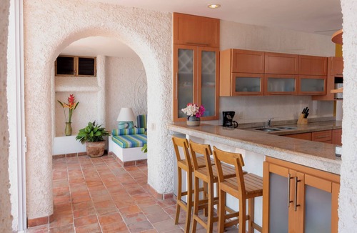 Manzanillo Villa | Fab Beachfront, 4-bedroom villa in Club Santiago, Manzanillo! CAD accepted!