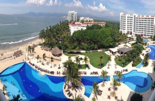 Nuevo Vallarta Condo | FABULOUS VILLA MAGNA 4 BEDROOM CONDO - ENJOY HOTEL AMENITITIES