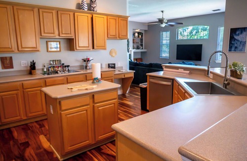 Merritt Island House | ⚓️Fair Winds PRIVATE, luxury Island home, heated pool & spa. Games, grill, & fun🏝️