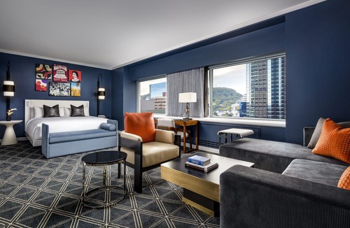 Downtown Montreal Hotel | Fairmont The Queen Elizabeth Gold Experience