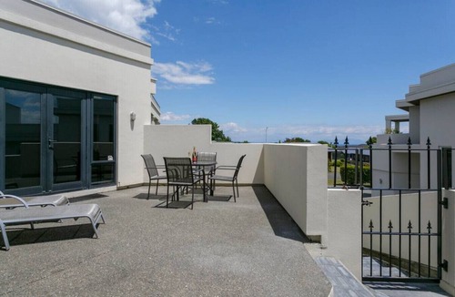 Waipahihi Apartment | fairview · Studio 28 Deluxe Queen Unit