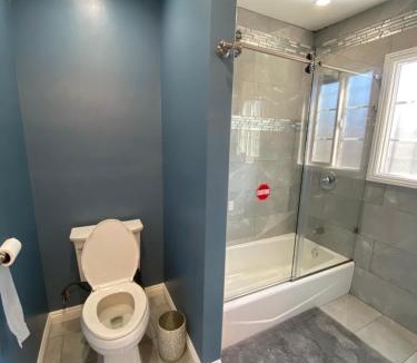 Los Angeles House | Faith House