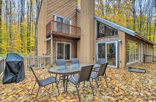 Harbor Springs House | Family Escape - Near Little Traverse Wheelway
