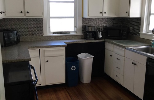 North End House | Family Friendly Beach House Sleeps 13 Comfortably, 2 blocks from beach