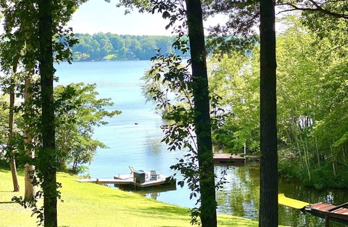 Inman House | Family-Friendly Lake Retreat – Near Tryon Equestrian & Asheville, Greenville, CU