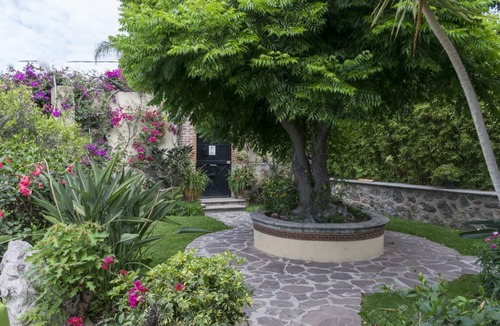 Rancho del Oro Villa | Family Friendly Villa w. Solar Heated Pool & free WiFi.