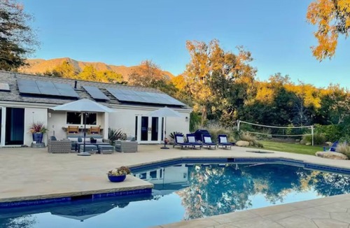 Hedgerow House | Fantastic 4-bedroom house plus Cabana in tranquil Montecito