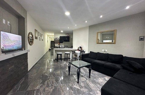 Compostela House | Fantastic Custom Built 2-bedroom house with WiFi in charming Compostela