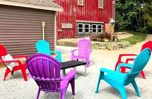 Lincolnville House | Farmhouse ∙ 1 bedroom ∙ 6 guests