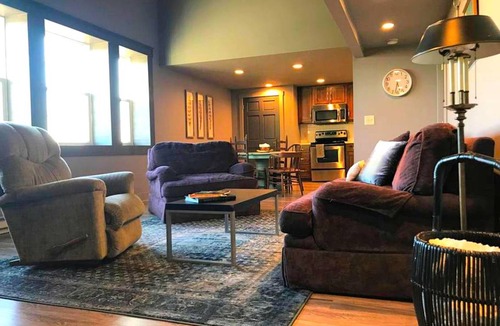 Lincolnville House | Farmhouse ∙ 1 bedroom ∙ 6 guests