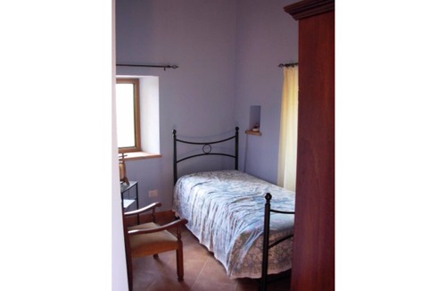 Mulazzo Bed & Breakfast | Farmhouse Il Montale - YELLOW ROOM