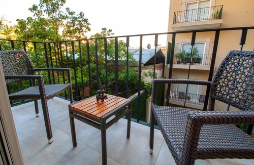 Emiliano Zapata Condo | Featured on HGTV, Mountain Views, Rooftop Pool at Zenith in Old Town