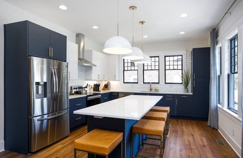 Hillsboro Village House | Feb. Sale! HotTub, Upscale Craftsman, Belmont Walk