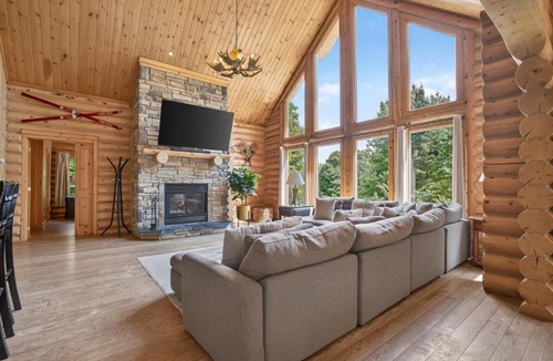 Fiddler Lake Resort Ski Chalet | Fiddler Lake Resort - Elk 96