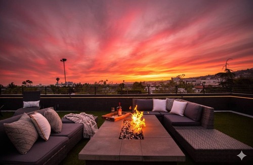 Melrose House | MAJOR INTERNATIONAL SPORTING EVENT House - Rooftop - Pool - 10 miles to SOFI