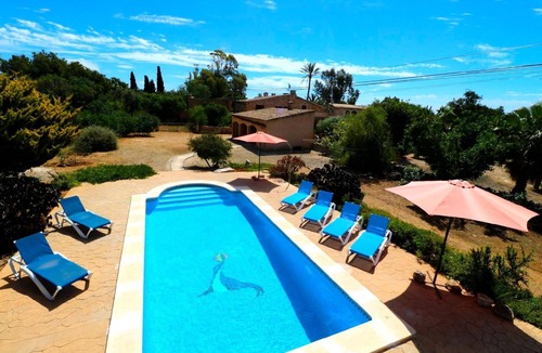 Es Llombards House | Finca Can Cuco in Es Llombards and with a large pool