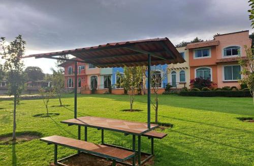 Villa del Carbon Hotel | Finca San Fernando