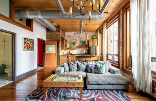 Downtown Nashville Condo | *Flat Loft* Walk to Broadway* Printers Alley Lofts