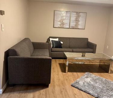 New Haven Apartment | FOR LONGTERM RENTAL 3 BR NEAR YALE SCIENCE CENTER-MUNSON St