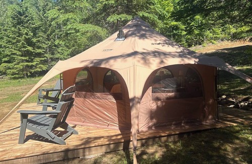 Hastings Highlands House | FoxHollow GlampingTent @ Bancroft Cottage Retreats