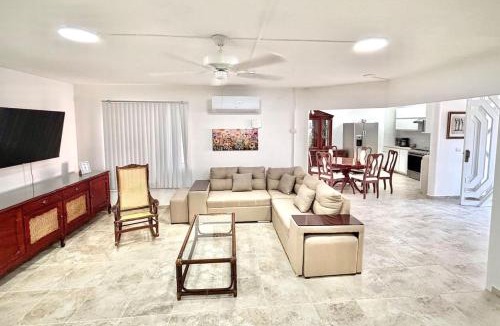Boca del Rio Ski Chalet | FQ Chalets en Costa de Oro, Chalet 2