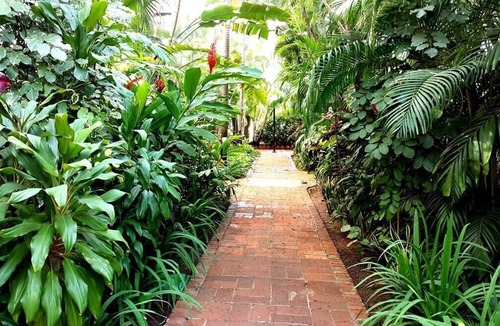 Fluvial Vallarta Apartment | Fresh & Relaxed Stay, Tropical Pools, Near Town