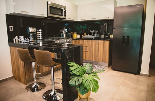 Benito Juarez Apartment | Fully equipped kitchen, high speed internet, comfy beds.
