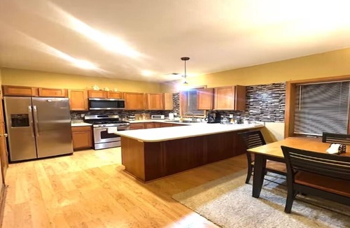 Longfellow House | Fully Equipped Modern 4BR in the Heart of Minneapolis