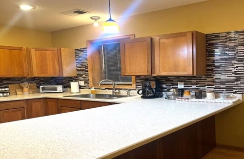 Longfellow House | Fully Equipped Modern 4BR in the Heart of Minneapolis