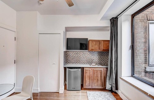 Shaughnessy Village Apartment | Furnished Studio by Concordia University #202