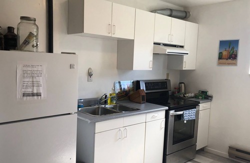 Gibsons House | Furnished whole house 5 bedrooms and 2.5 bathrooms for rent