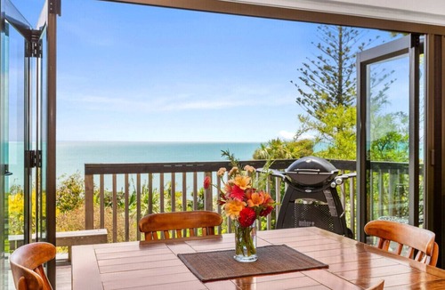 Raglan Apartment | G SPOT lower level WITH SPA
