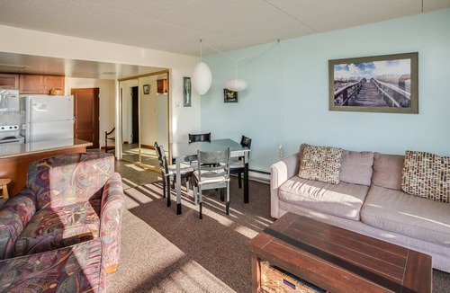 Gearhart Condo | G661 - 1 Bedroom 3rd floor, Elevator, No Cleaning Fees