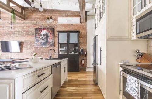 Plateau Mont Royal Apartment | Galeria 2:Spacious 4BR/2BA Getaway Modern/Relaxing