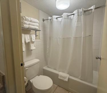 Easton Hotel | Gateway Inn