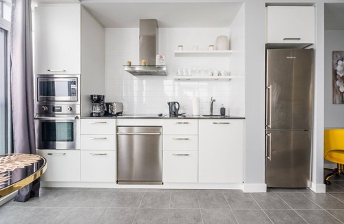 Toronto Entertainment District Apartment | GLOBALSTAY. Sunshiny 1 BD 61 st Floor